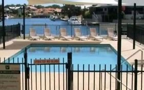 2 Bedroom Apartment In Resort Jetty Available